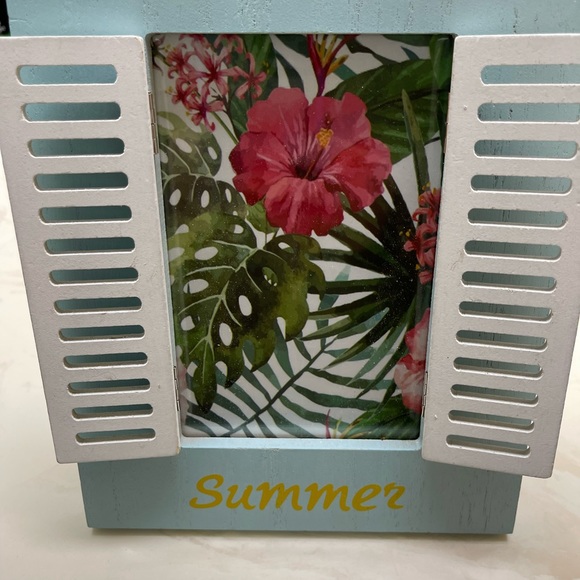Summer time picture frame. - Picture 2 of 5